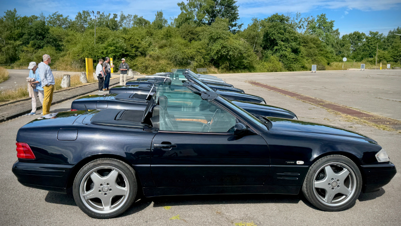 R129 Final Editions in Reih und Glied